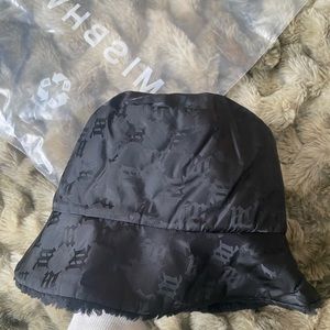 Misbhv hat